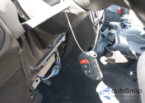 2021 Jeep Wrangler Willys 4X4 z USA, uszkodzony, nr VIN 1C4GJXAN6MW815210